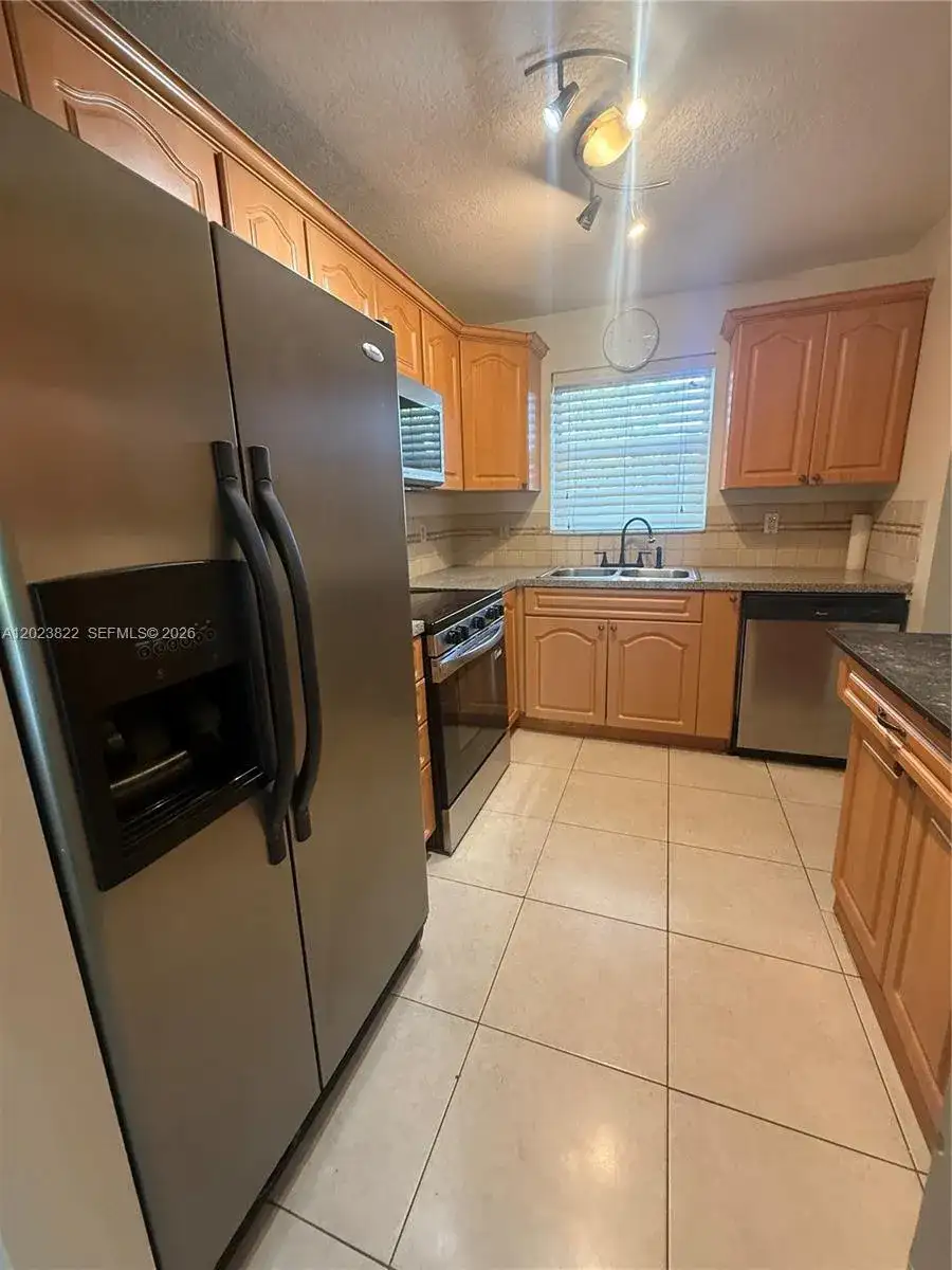 5080 SW 64th Ave # 104, Davie FL 33314 photo 2