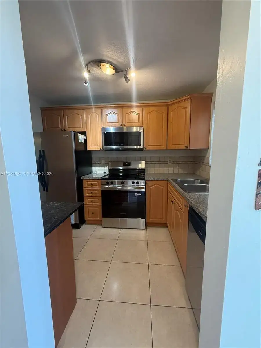 5080 SW 64th Ave # 104, Davie FL 33314 photo 5