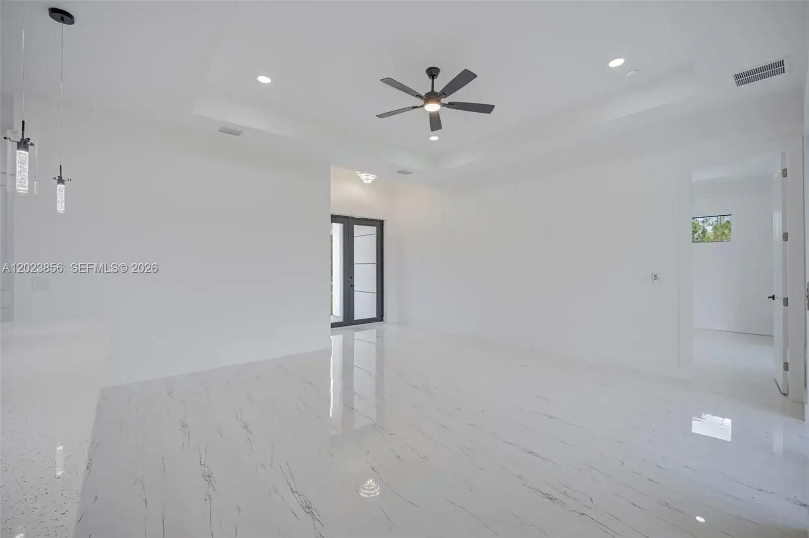 931 BARCELONA ST E, Lehigh Acres FL 33974 photo 4