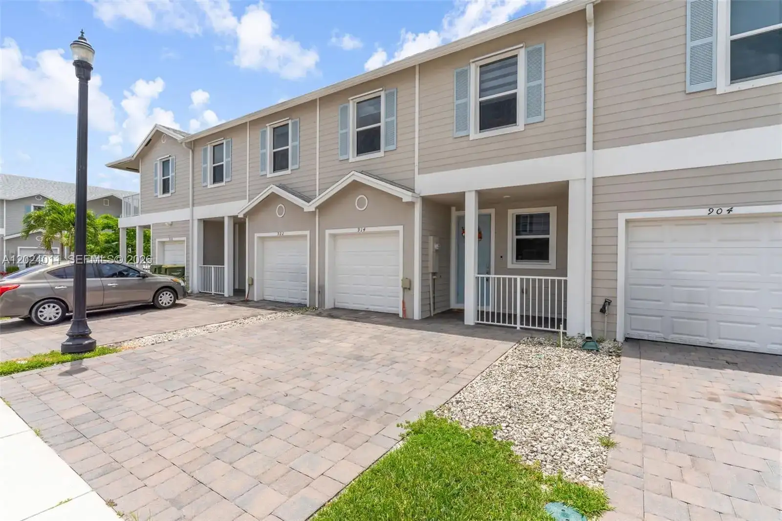 914 SE 18th St, Homestead FL 33034 photo 3
