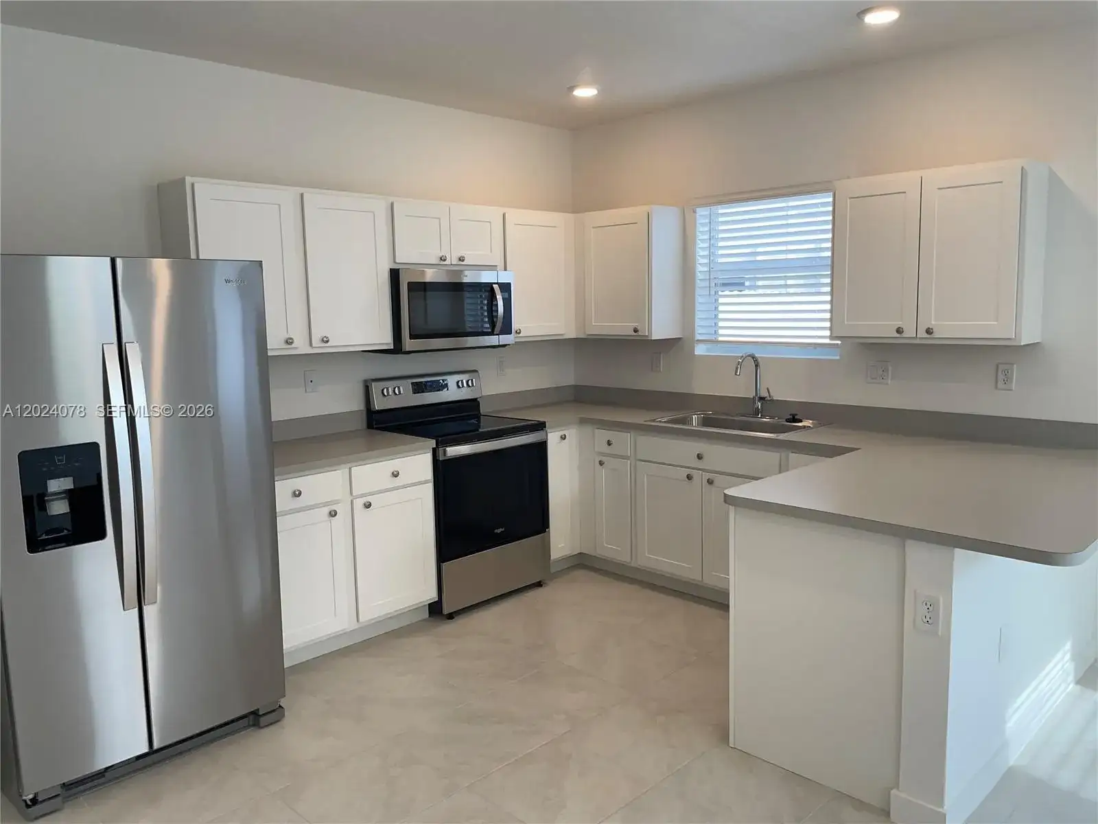906 SE 17th St # 0, Homestead FL 33034 photo 3