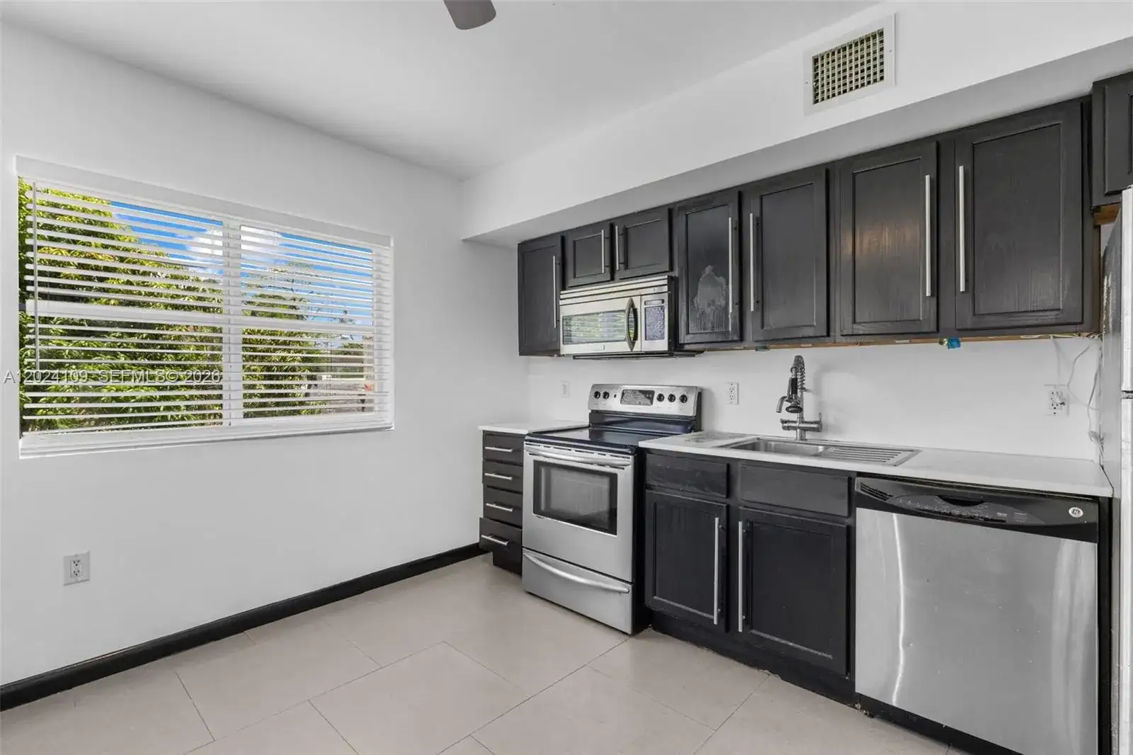 1876 SW 11th Ter # 103, Miami FL 33135 photo 2