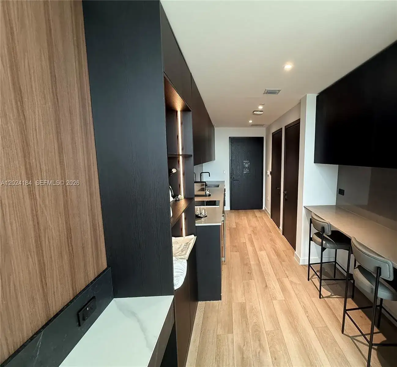 20 NE 11 St # 2601, Miami FL 33132 photo 5