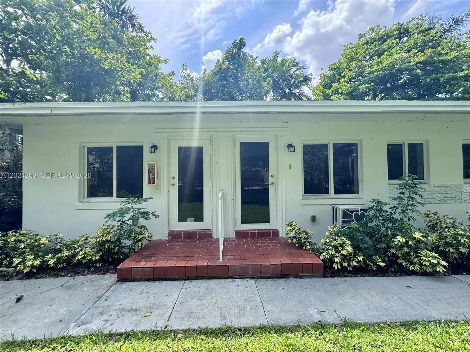 8440 NE 1st Ave # 5, Miami FL 33138 photo 4
