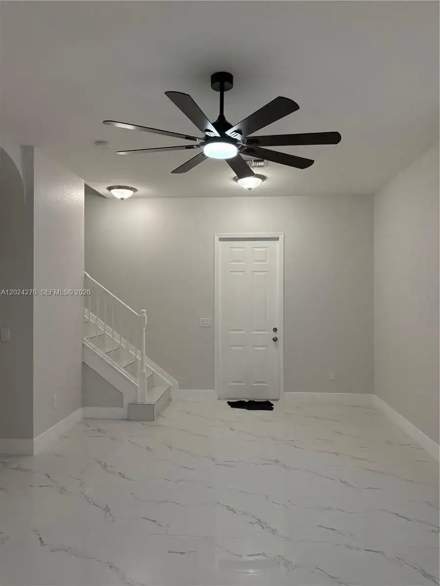 9135 Leatherwood Loop, Lehigh Acres FL 33936 photo 4