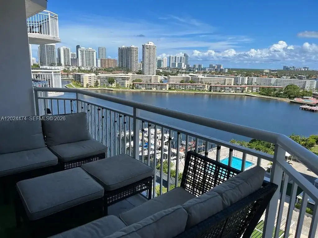 18061 Biscayne Blvd # 1404, Aventura FL 33160 photo 3