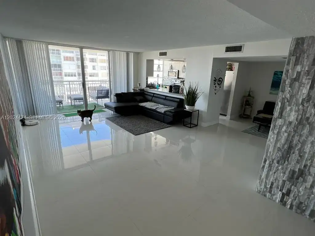 18061 Biscayne Blvd # 1404, Aventura FL 33160 photo 4