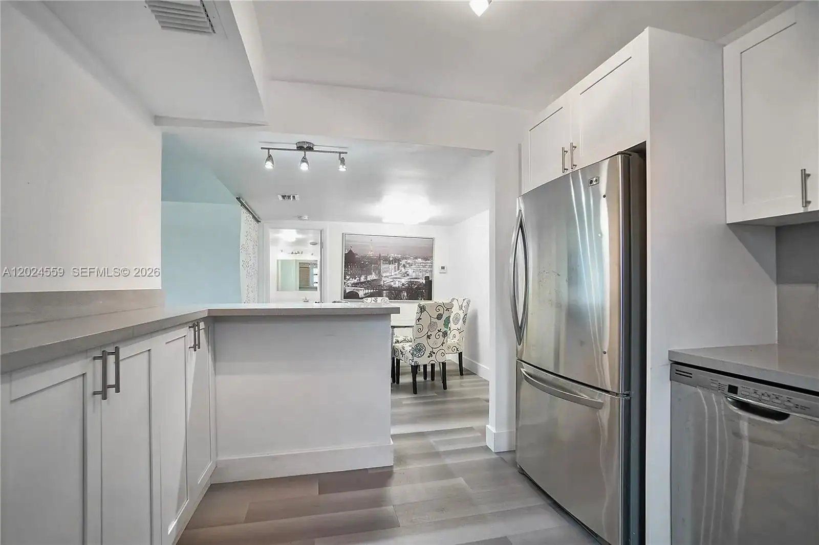 9273 Collins Ave # 309, Surfside FL 33154 photo 4