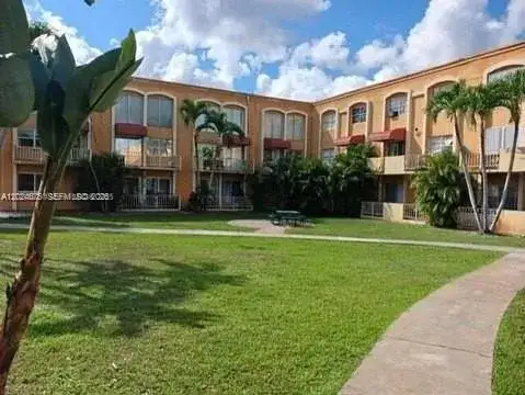 18111 NW 68th Ave # F203, Hialeah FL 33015 photo 4