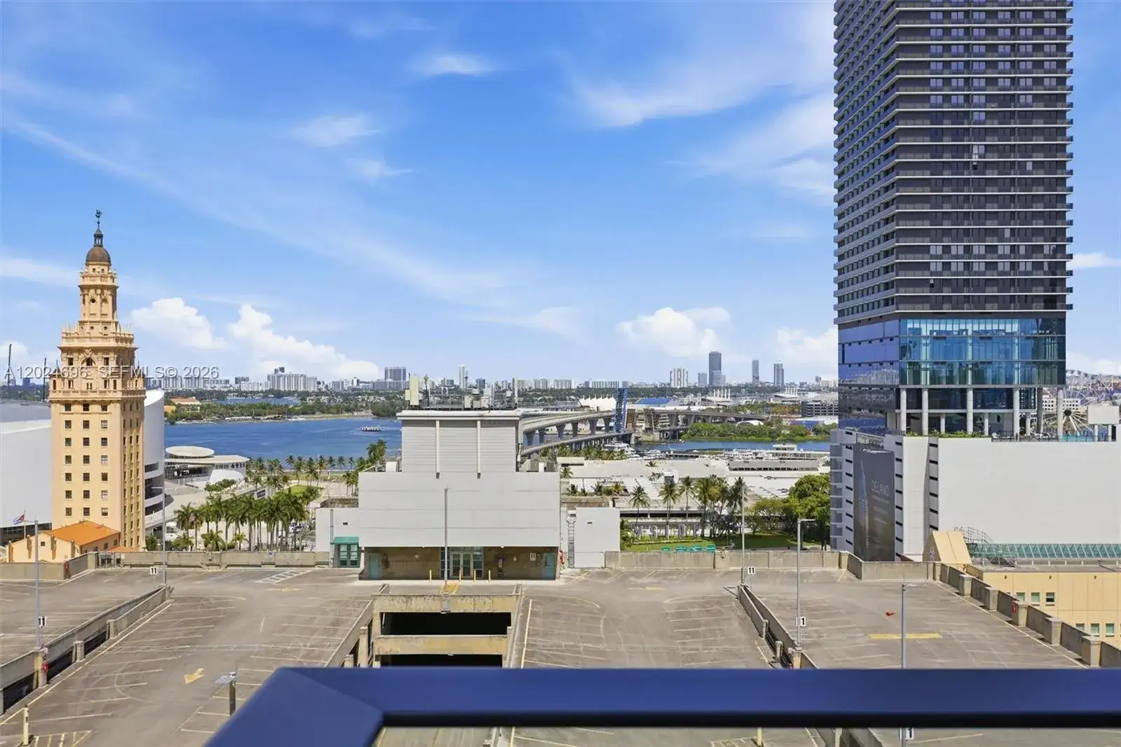 121 NE 5th St # 1712, Miami FL 33132 photo 3