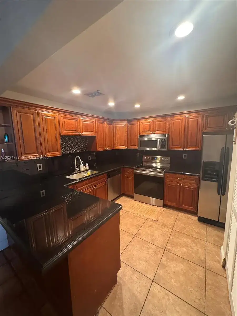 6547 SW 116th Pl # C, Miami FL 33173 photo 4