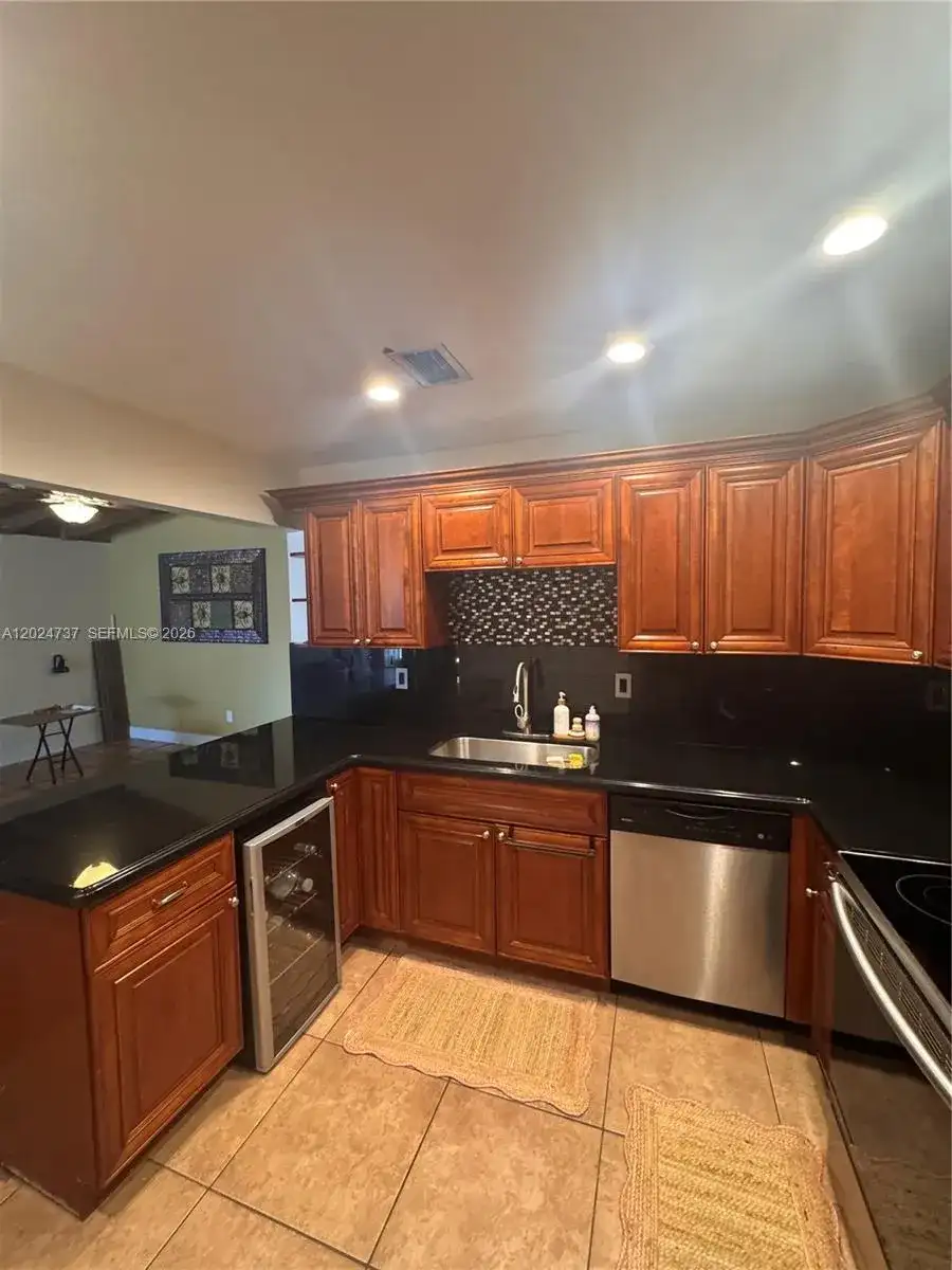 6547 SW 116th Pl # C, Miami FL 33173 photo 5