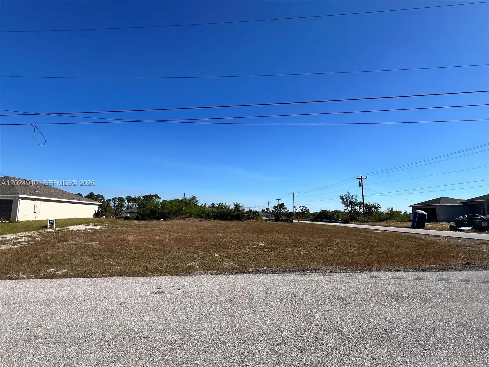 3239 NE 9 Avenue, Cape Coral FL 33909 photo 4