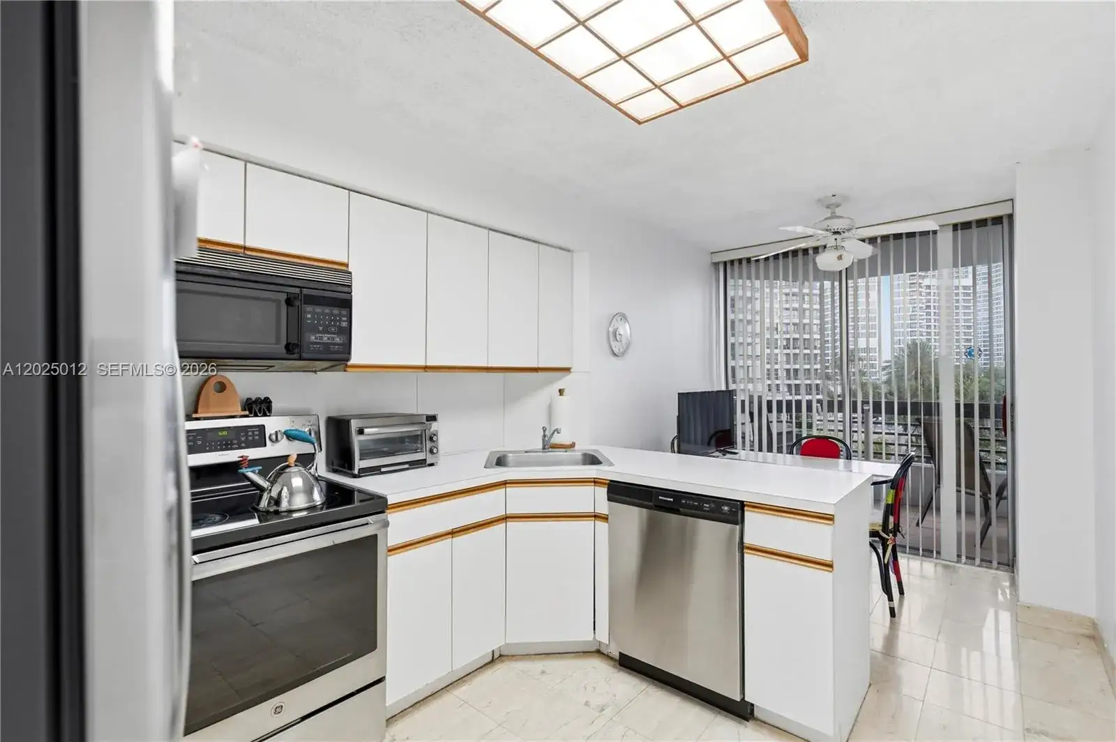 19195 NE 36th Ct # 502, Aventura FL 33180 photo 5