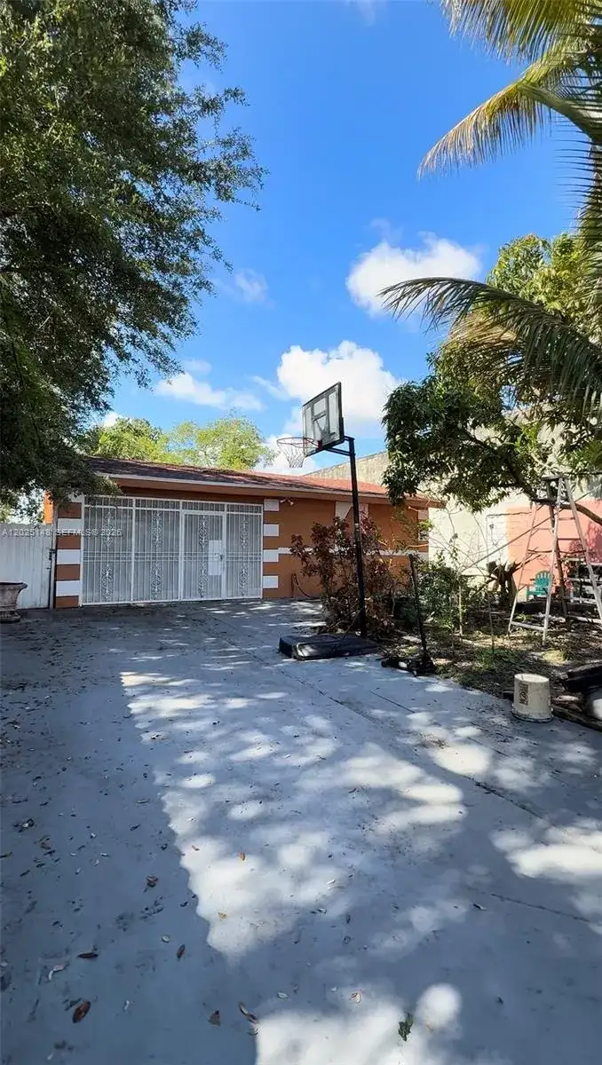 110 NW 52nd St, Miami FL 33127 photo 2