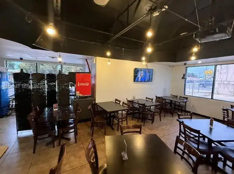 7507 N Armenia Ave, Tampa FL 33604 photo 3