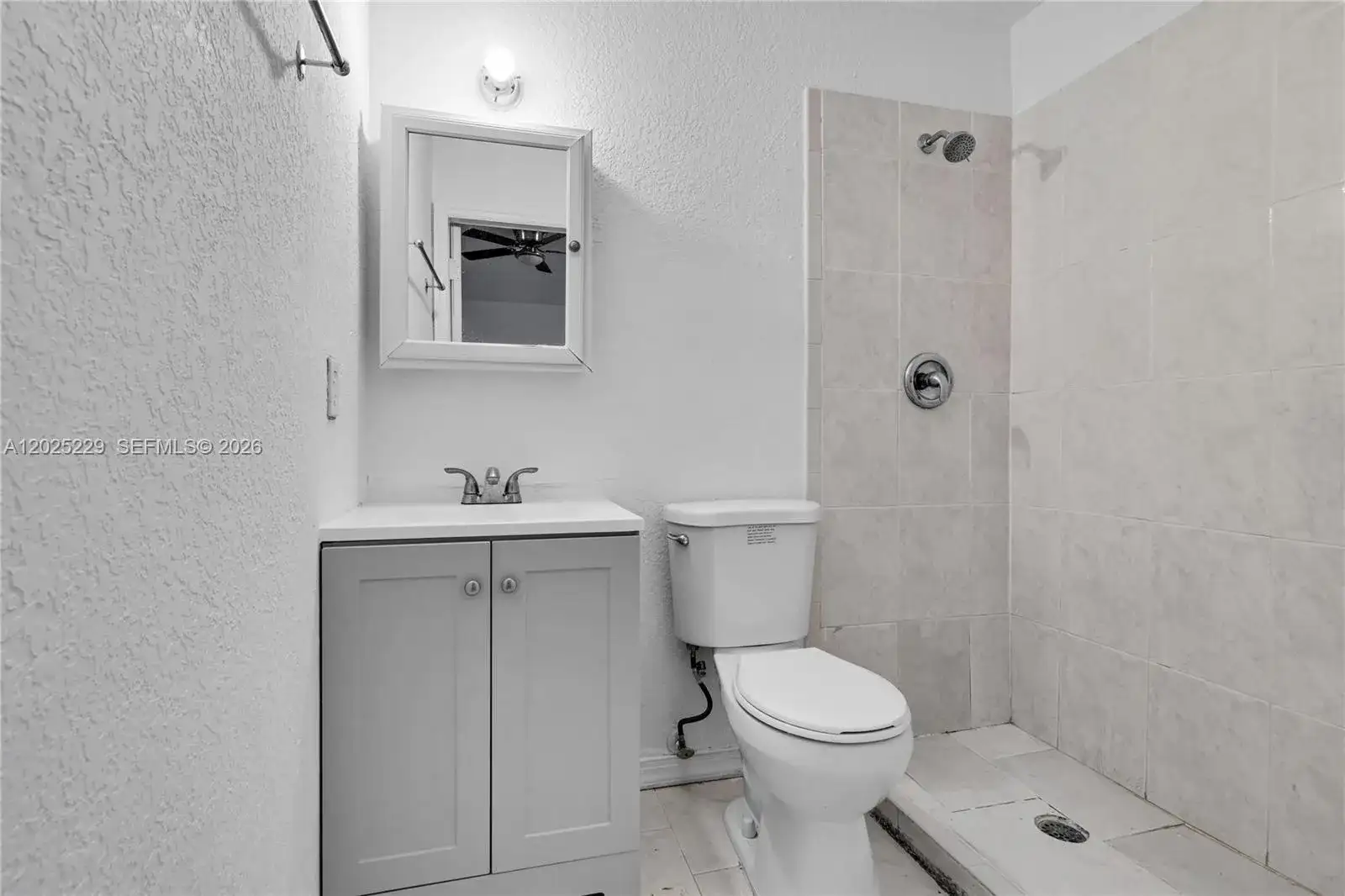 15251 NW 89th Ave #A # A, Miami Lakes FL 33018 photo 3