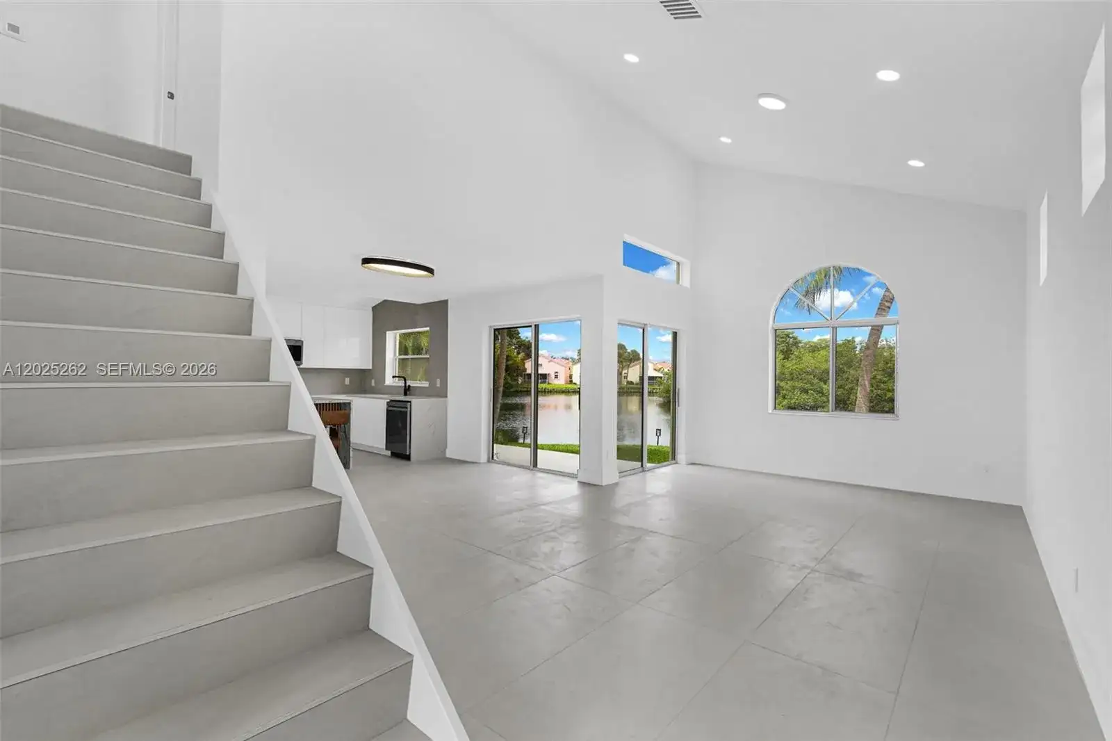 1089 SE 6th Ave, Dania Beach FL 33004 photo 4