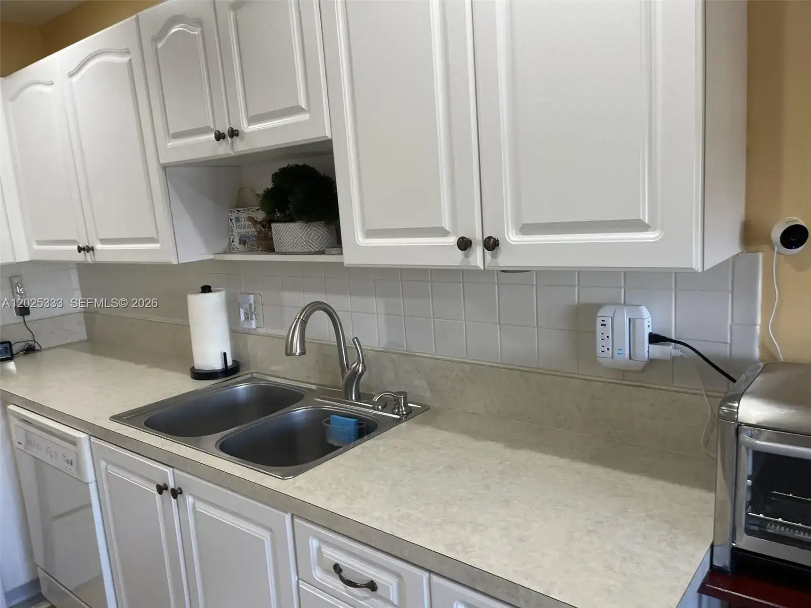 1640 NW 19th Ter # 103, Delray Beach FL 33445 photo 3