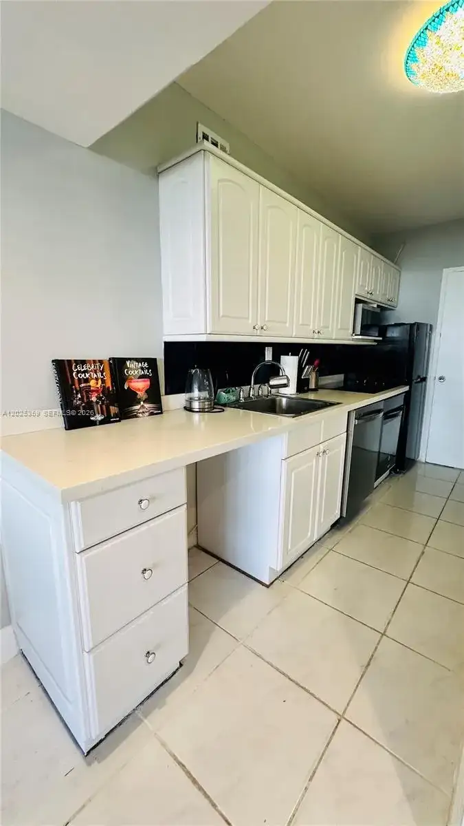 100 Lincoln Rd # 720, Miami Beach FL 33139 photo 5
