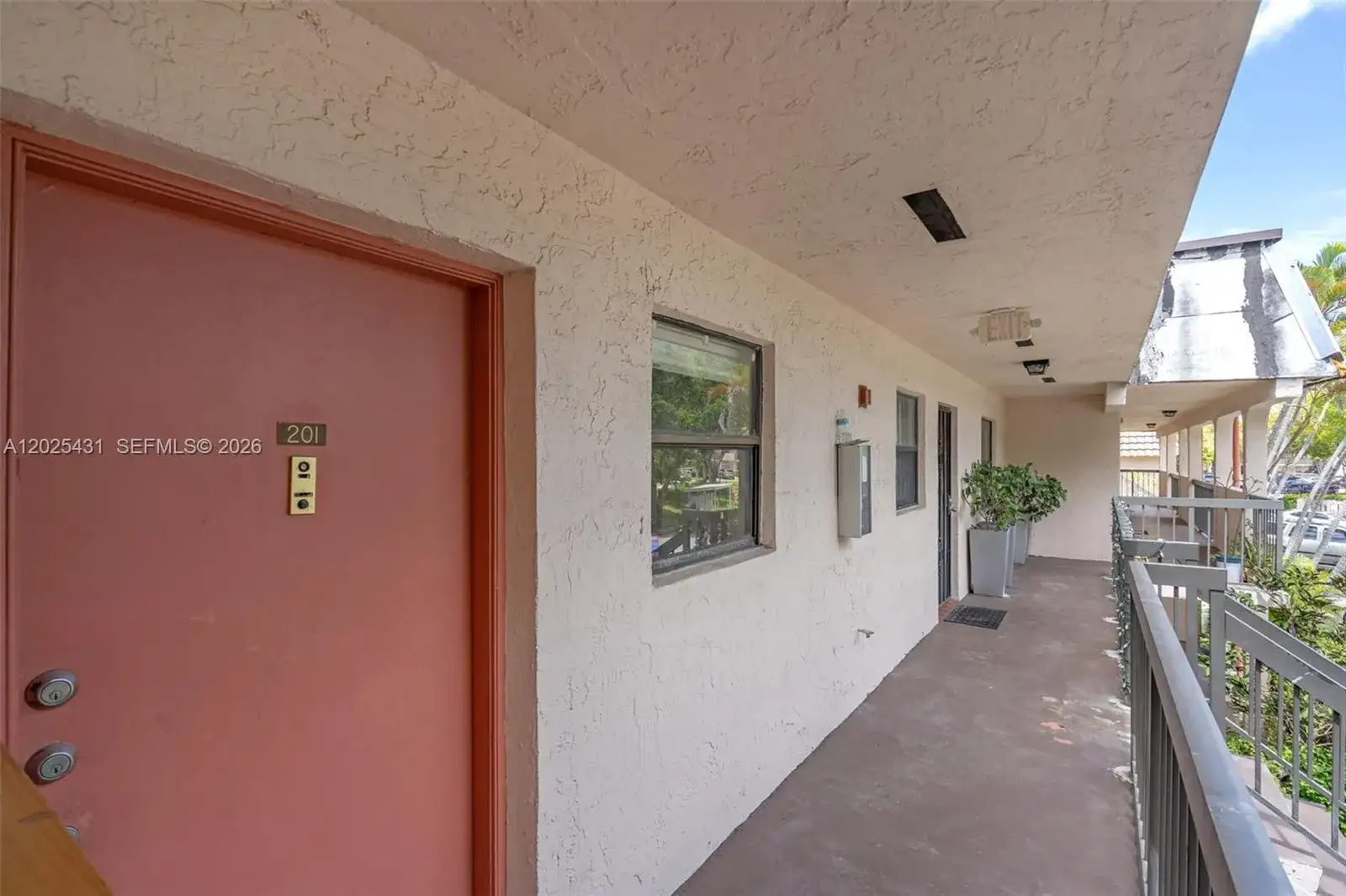 841 NE 207th Ln # 201, Miami FL 33179 photo 2
