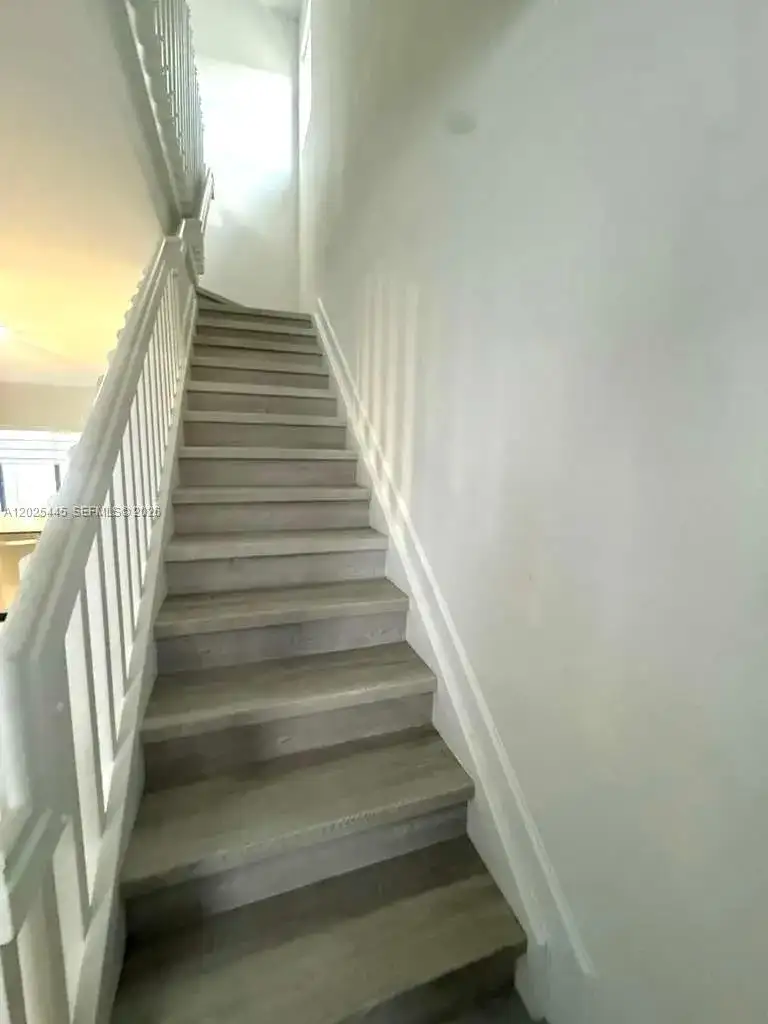 9286 W 33rd Ln, Hialeah FL 33018 photo 3