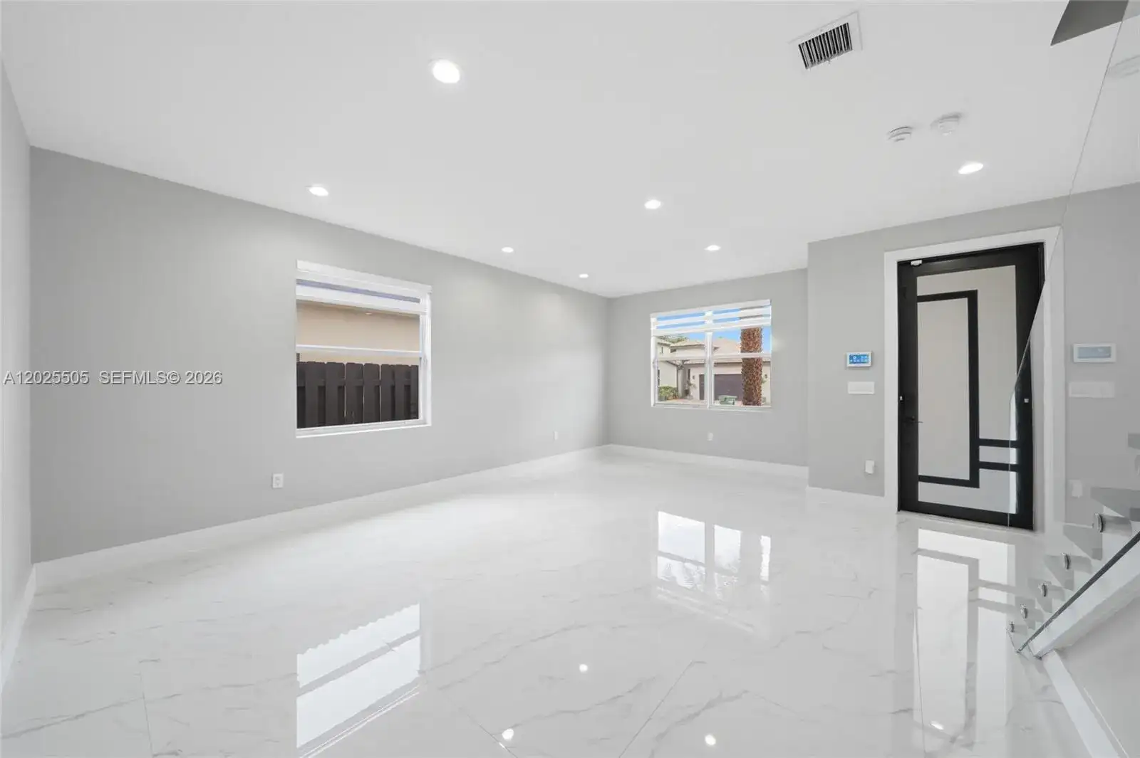 4107 NE 20th St, Homestead FL 33033 photo 2