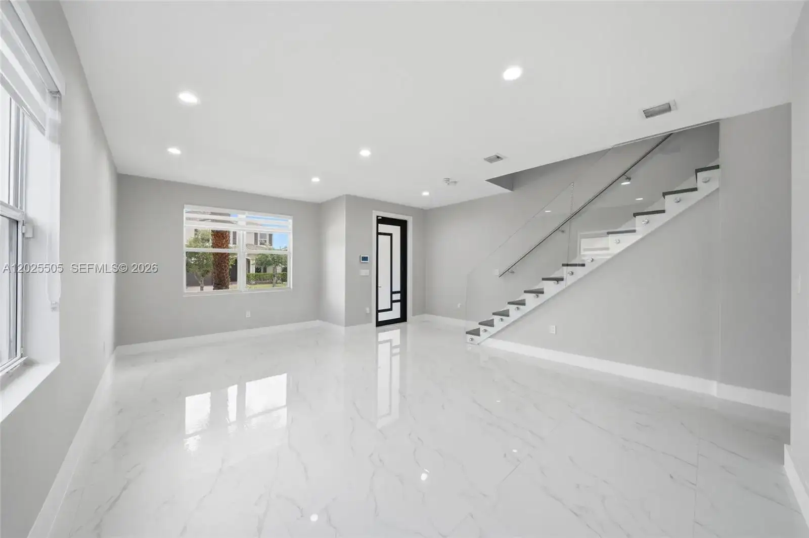 4107 NE 20th St, Homestead FL 33033 photo 3