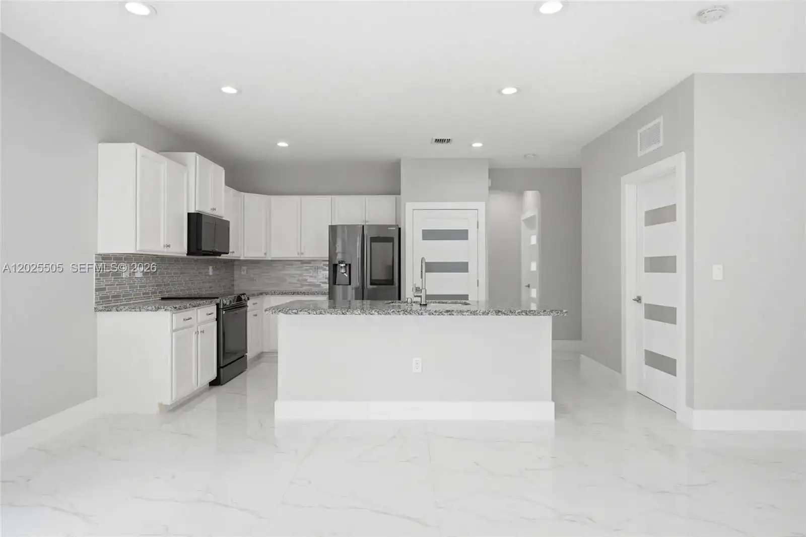 4107 NE 20th St, Homestead FL 33033 photo 4
