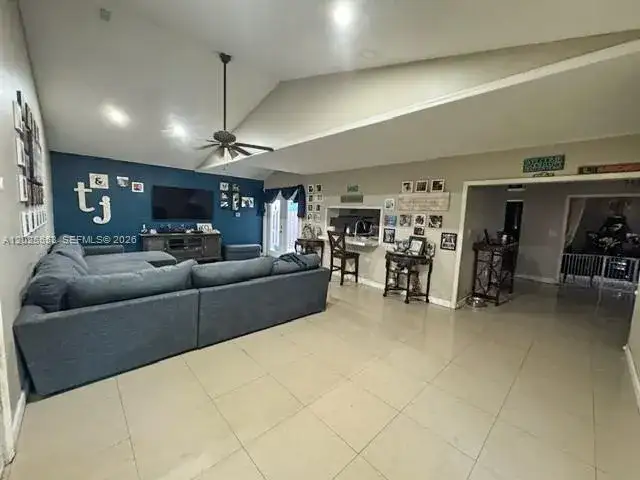21705 SW 99th Ave, Cutler Bay FL 33190 photo 5
