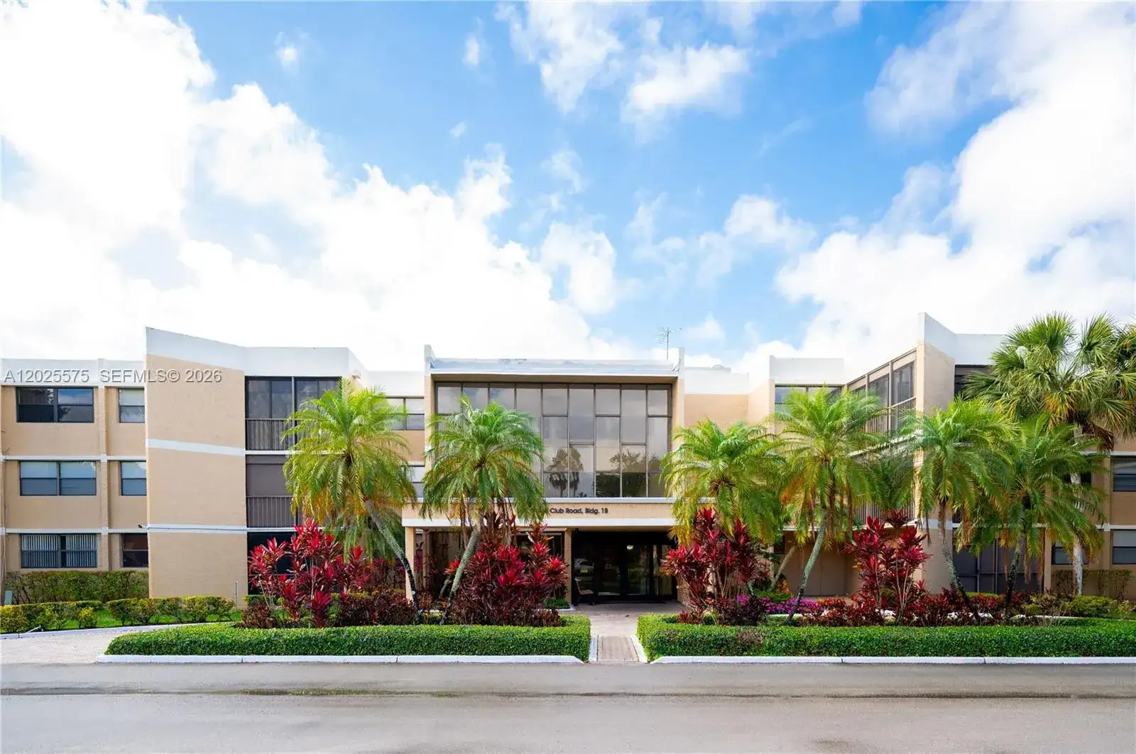 16400 NE GOLF CLUB RD # 305, Weston FL 33326 photo 3