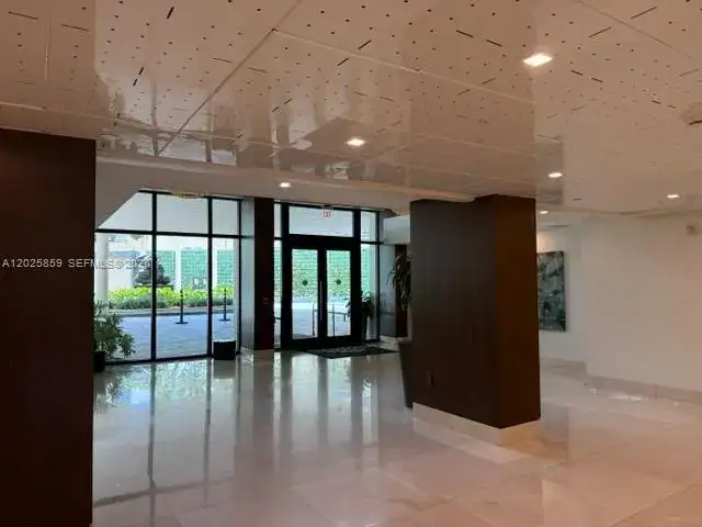540 Brickell Key Dr # 1024, Miami FL 33131 photo 4
