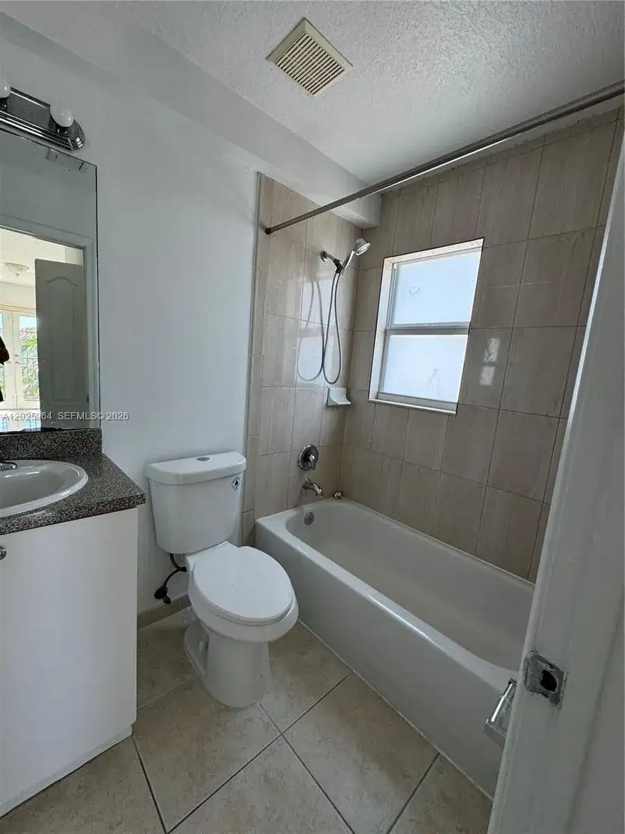 720 NE 4th Ct # 720, Hallandale Beach FL 33009 photo 2