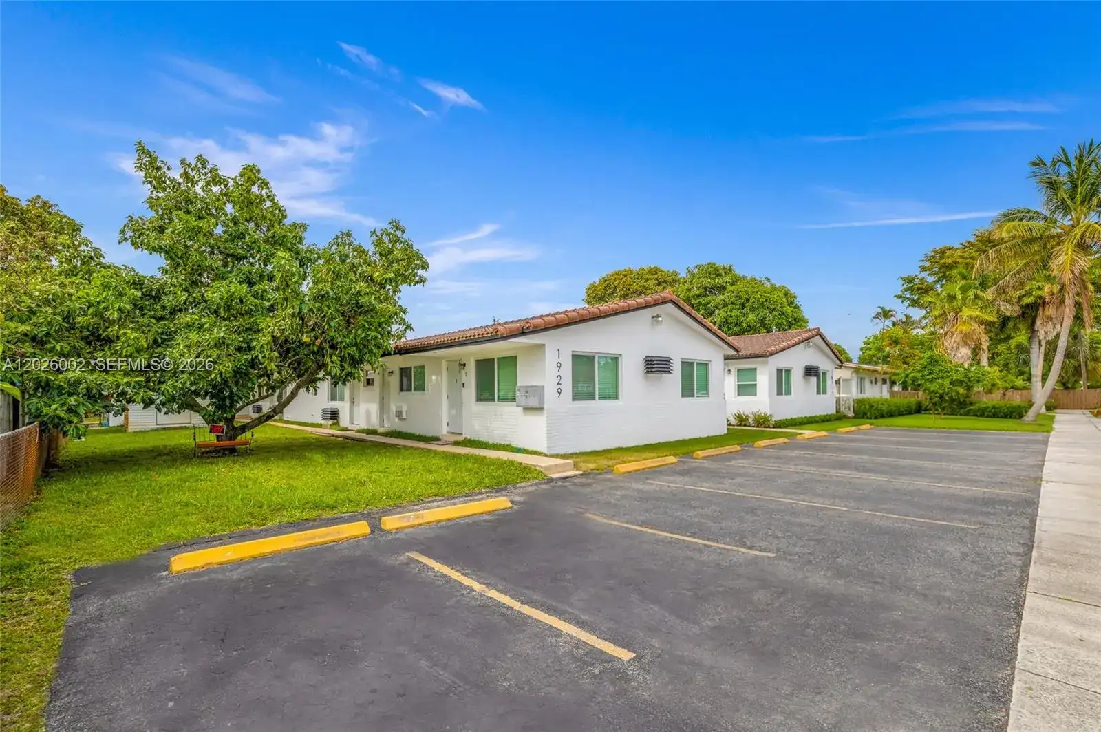 1927/1929 Roosevelt St # 10, Hollywood FL 33020 photo 3