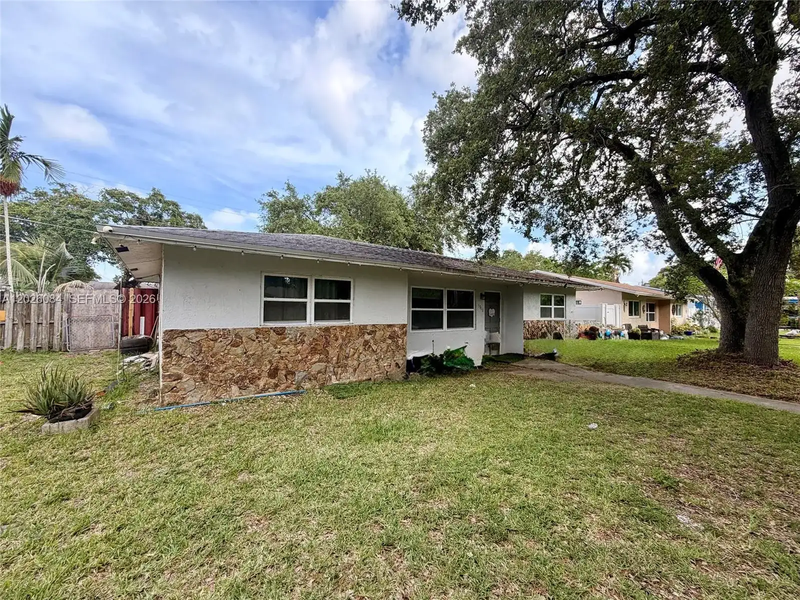 5180 SW 27th Ter, Dania Beach FL 33312 photo 2