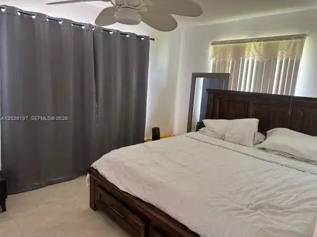 5403 NW 27th Ave, Tamarac FL 33309 photo 4