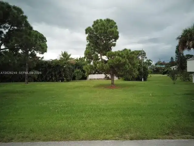 7883 Breakwater Ct  7883, Bokeelia FL 33922 photo 2