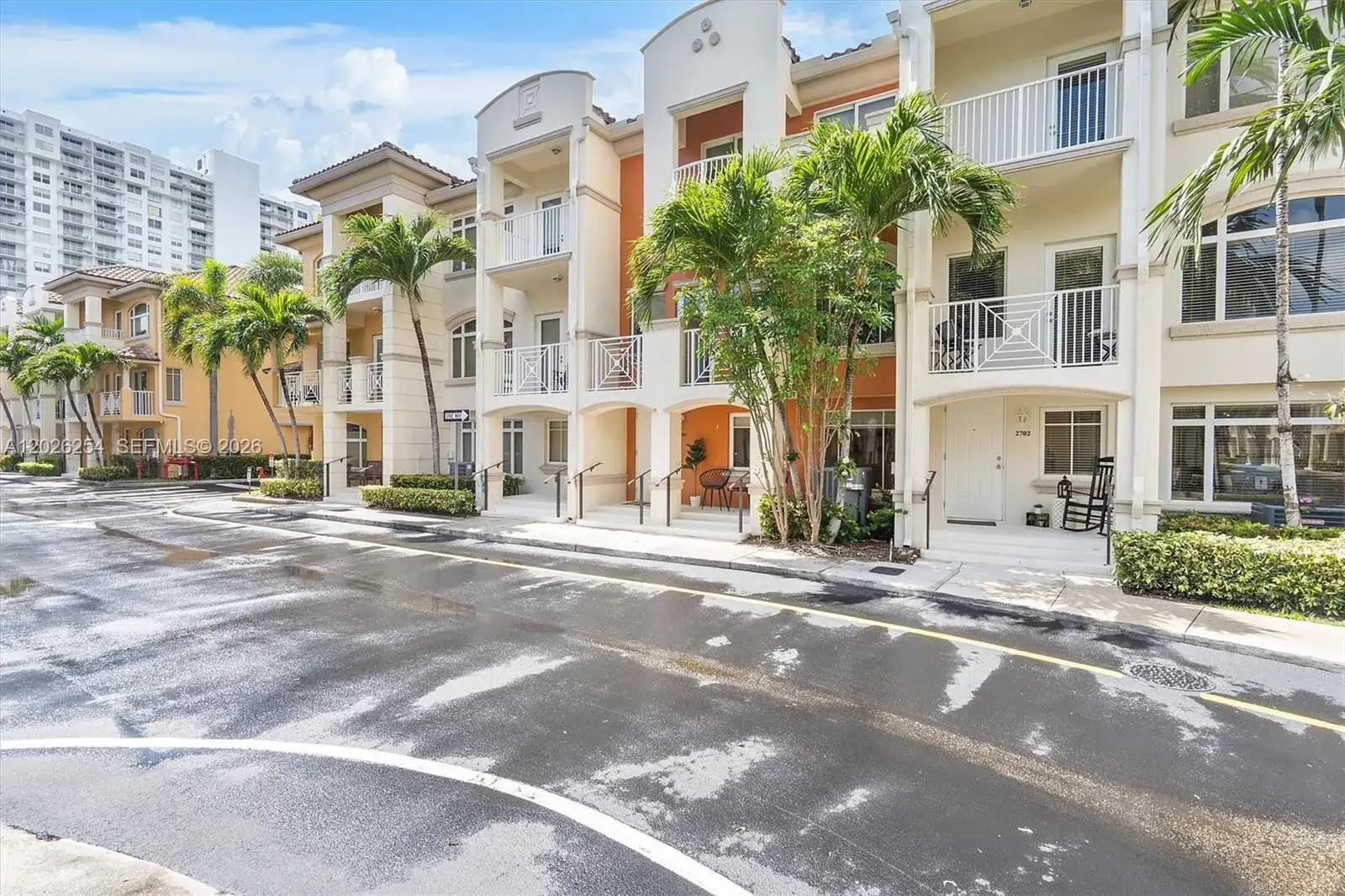 2704 NE 184th Ter, Aventura FL 33160 photo 2