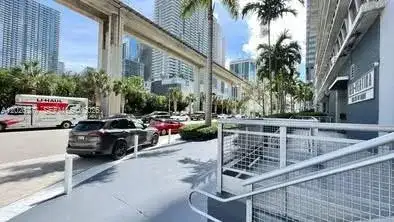 690 SW 1st Ct # 1908, Miami FL 33130 photo 2