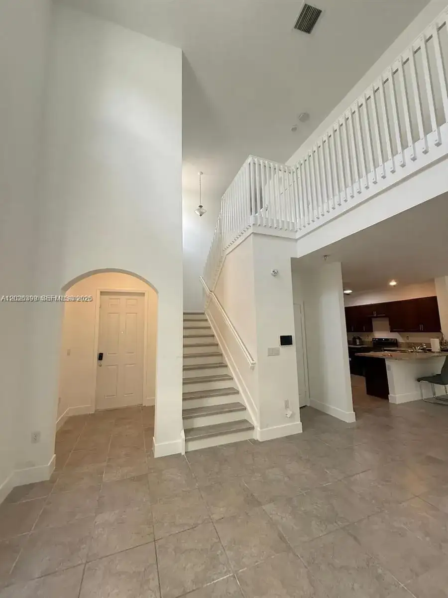156 NE 24th Ave, Homestead FL 33033 photo 4