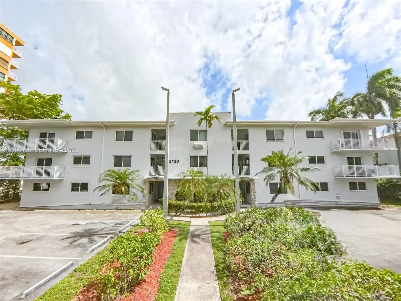 2430 NE 135th St # 101, North Miami FL 33181 photo 2