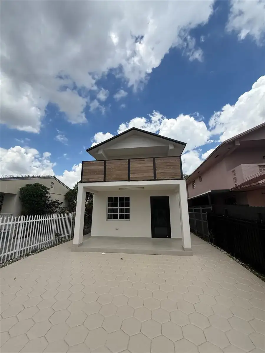 370 Flagami Blvd # 370, Miami FL 33144 photo 2