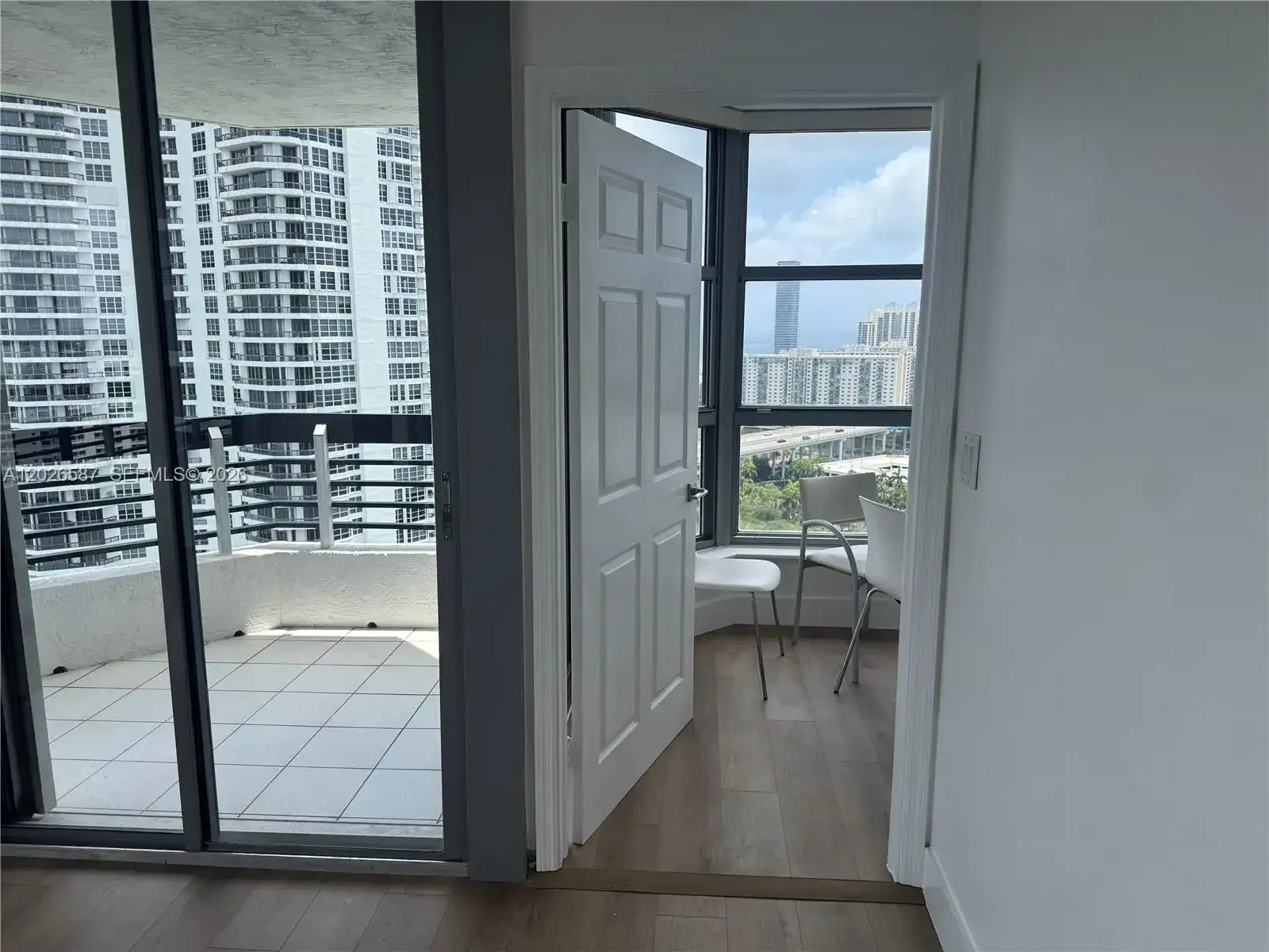 3530 Mystic Pointe Dr # 2709, Aventura FL 33180 photo 5