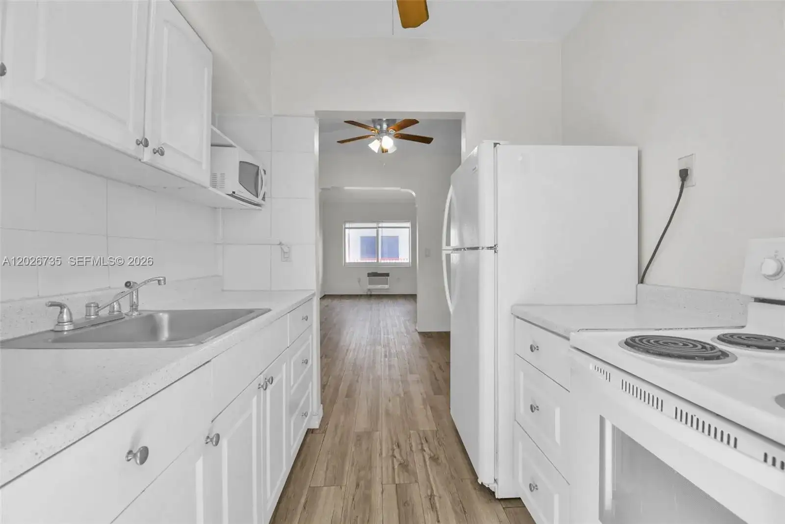 1135 Euclid Ave # 202, Miami Beach FL 33139 photo 3