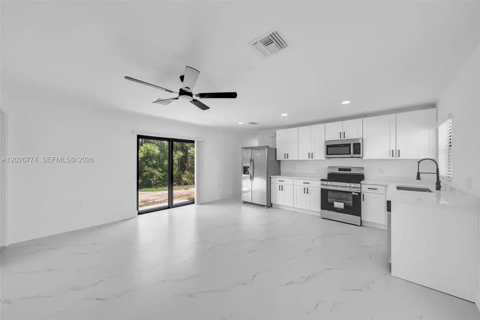 4984 Fairway Ct # 4984, Lehigh Acres FL 33971 photo 2
