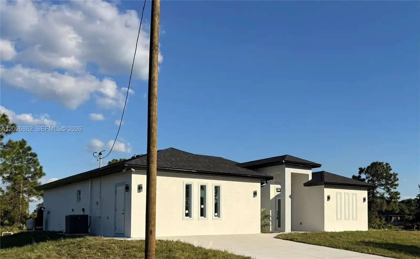 713 DA VINCI AVE S, Lehigh Acres FL 33974 photo 4