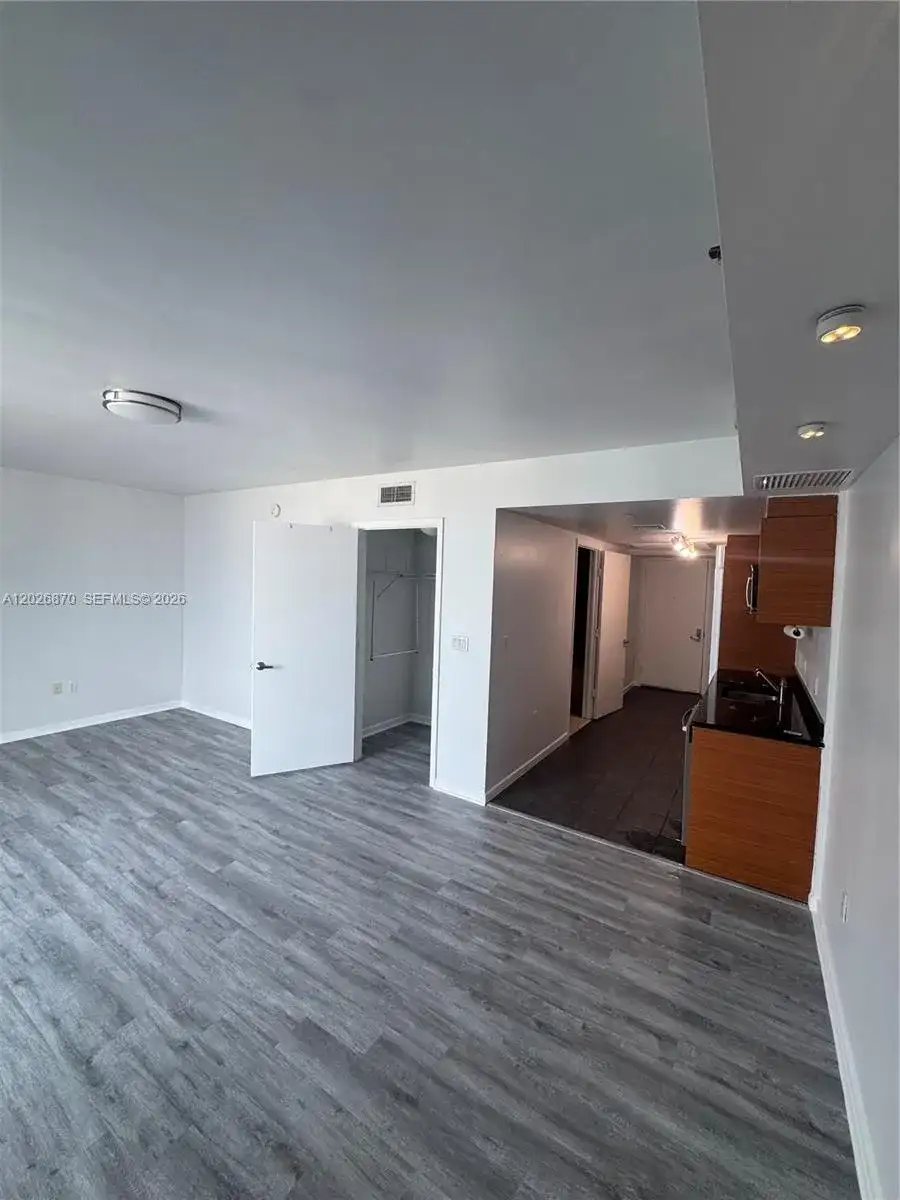 50 Biscayne Blvd # 3303, Miami FL 33132 photo 3