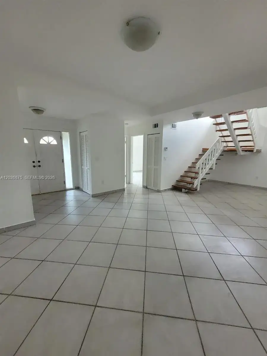 2438 SW 109th Ct, Miami FL 33165 photo 3