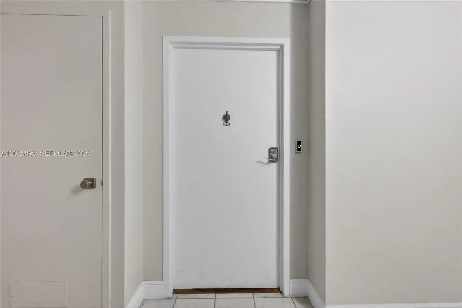 7135 Collins Ave # 1124, Miami Beach FL 33141 photo 2