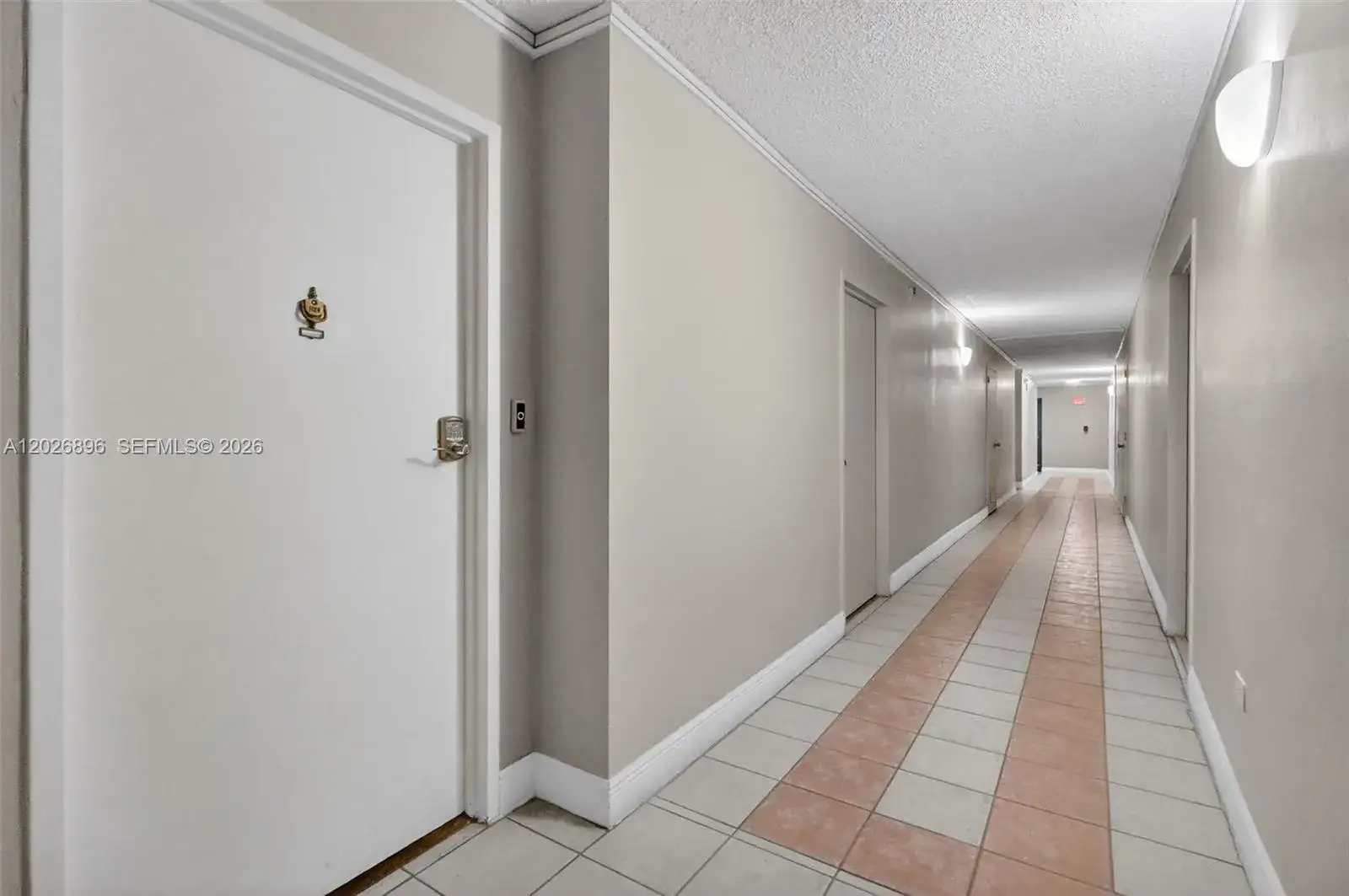7135 Collins Ave # 1124, Miami Beach FL 33141 photo 3